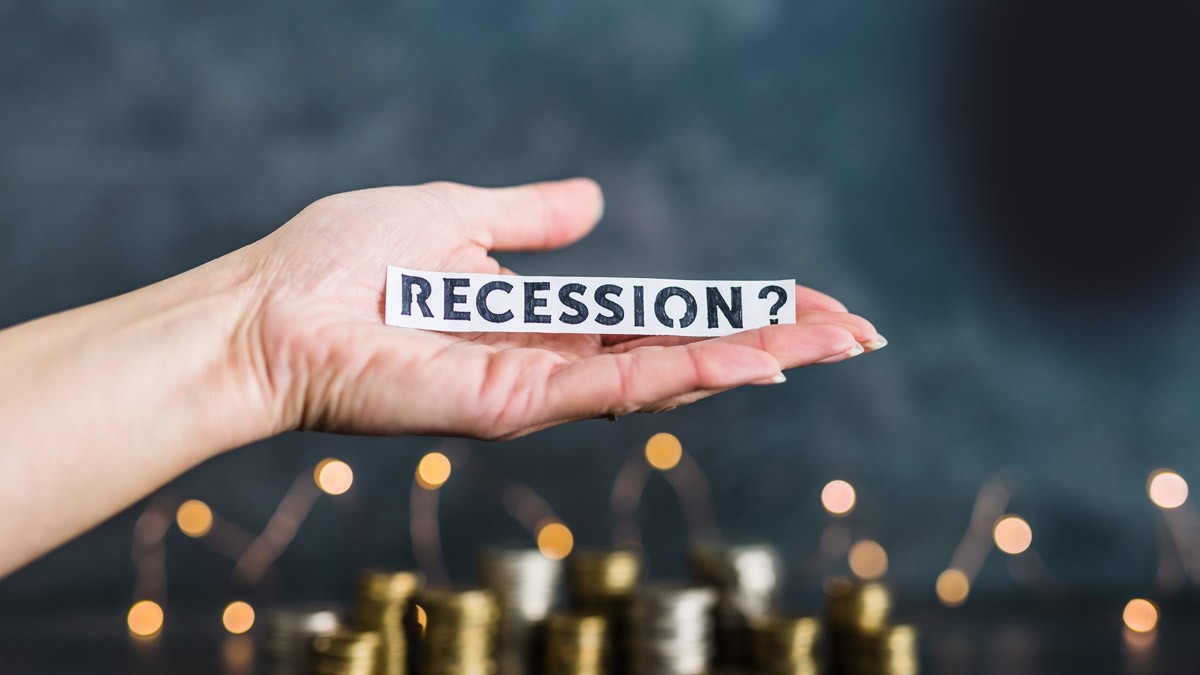 Куда инвестировать во время рецессии. Все, что вам нужно знать